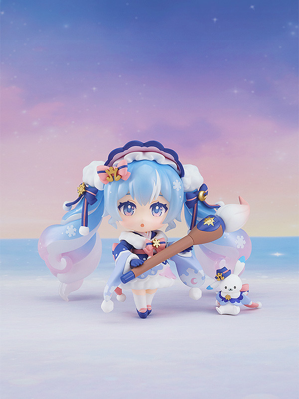 Nendoroid Snow Miku: Serene Winter Ver. (#2023)