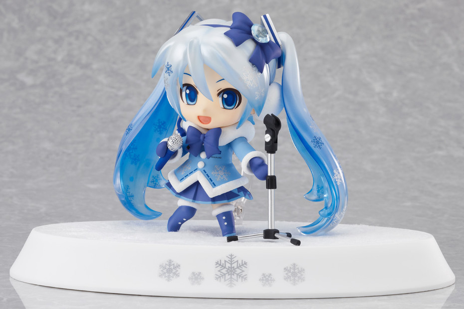 Nendoroid Snow Miku: Fluffy Coat Ver. (#207)